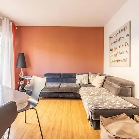 Apartment Bel 8 Couchages Tout Equipe- Maurice Thorez *