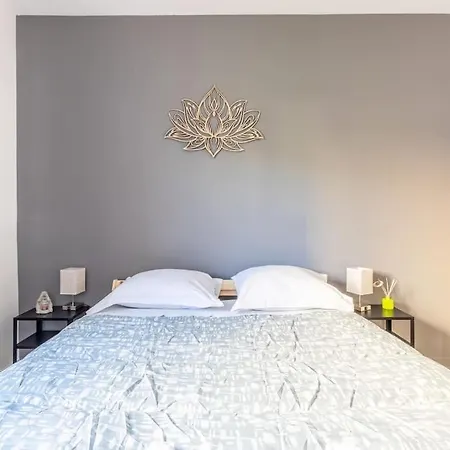 Apartment Bel 8 Couchages Tout Equipe- Maurice Thorez Clermont-Ferrand